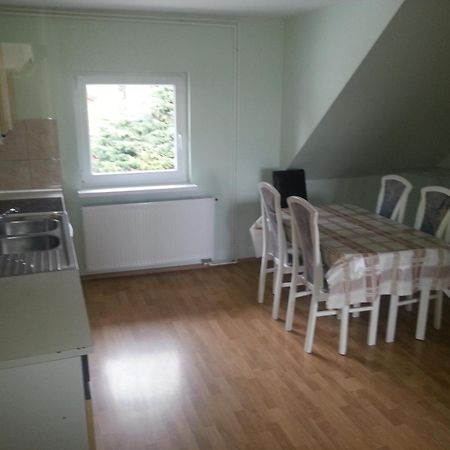 Sostanj Velenje Ravne Sobe Rooms Vrtacnik D O O Bagian luar foto