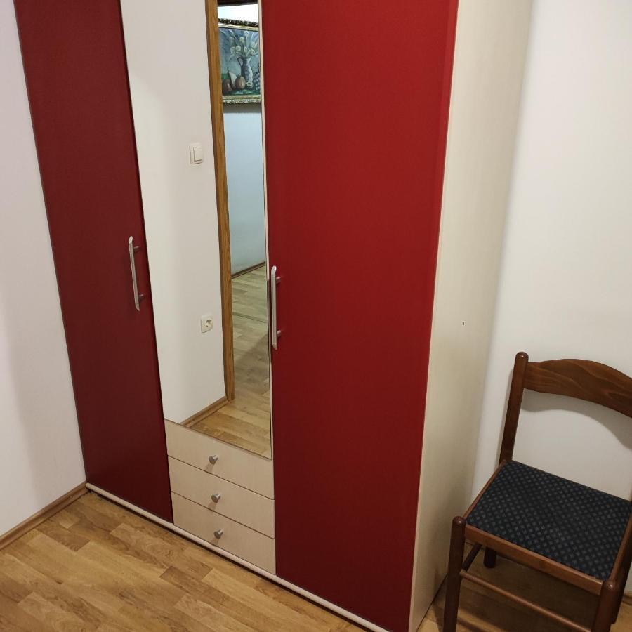Sostanj Velenje Ravne Sobe Rooms Vrtacnik D O O Bagian luar foto