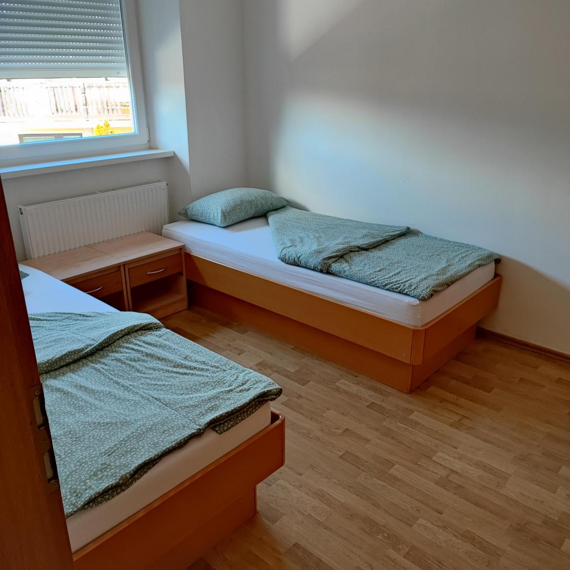Sostanj Velenje Ravne Sobe Rooms Vrtacnik D O O Bagian luar foto