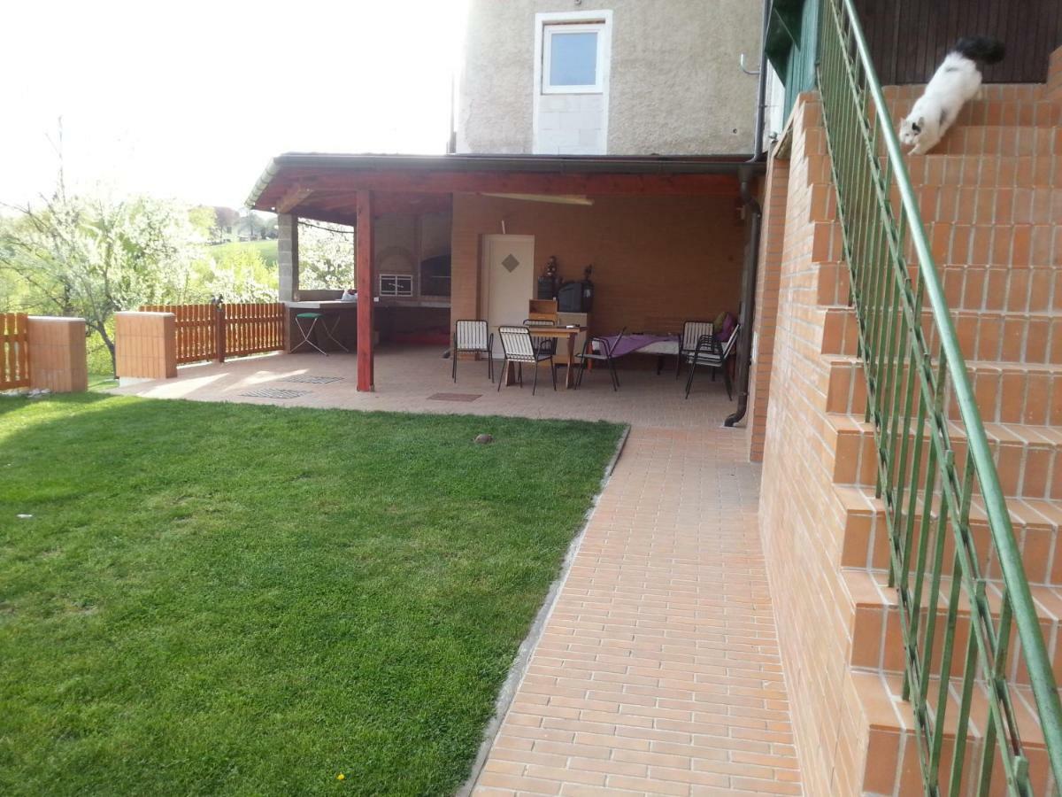 Sostanj Velenje Ravne Sobe Rooms Vrtacnik D O O Bagian luar foto